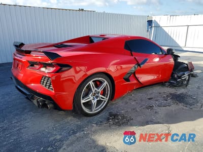 Trzecie zdjęcie samochodu z tyłu: 2022 CHEVROLET CORVETTE STINGRAY 1LT VIN:1G1YA3D40N5121208 - miniatura