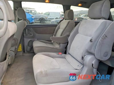 Zdjęcie 11 z 13 samochodu: 2007 TOYOTA SIENNA CE VIN:5TDZK23C47S071454 - miniatura