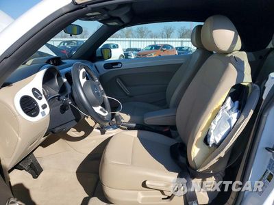 Zdjęcie 7 z 12 samochodu: 2014 VOLKSWAGEN BEETLE VIN:3VW5L7ATXEM806296 - miniatura