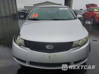 Piąte zdjęcie samochodu w środku: 2010 KIA FORTE VIN:KNAFT4A24A5092630 - miniatura
