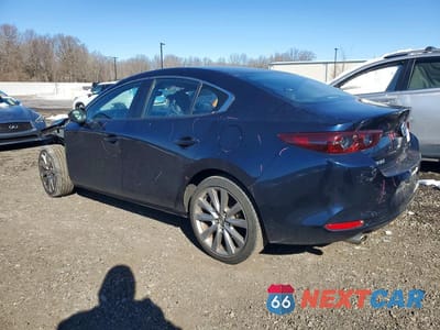 Drugie zdjęcie samochodu z przodu: 2019 MAZDA 3 PREFERRED PLUS VIN:JM1BPACL7K1106930 - miniatura