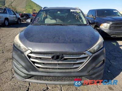 Piąte zdjęcie samochodu w środku: 2018 HYUNDAI TUCSON SEL VIN:KM8J3CA4XJU616468 - miniatura