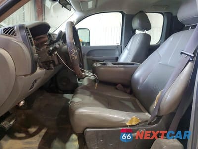 Zdjęcie 7 z 13 samochodu: 2011 GMC SIERRA C2500 HEAVY DUTY VIN:1GT21ZCG7BZ104955 - miniatura