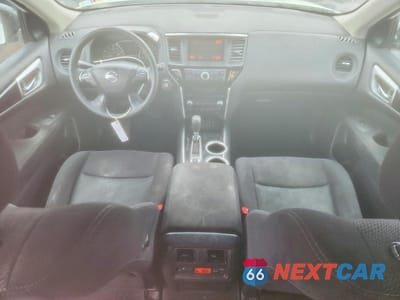 Zdjęcie 8 z 13 samochodu: 2016 NISSAN PATHFINDER S VIN:5N1AR2MM2GC637270 - miniatura