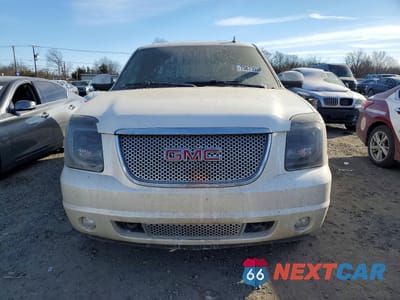 Piąte zdjęcie samochodu w środku: 2012 GMC YUKON DENALI HYBRID VIN:1GKS2GEJ3CR222808 - miniatura