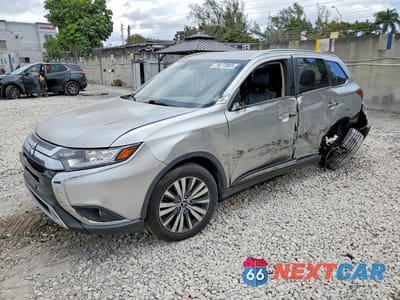 2020 MITSUBISHI OUTLANDER SE JA4AZ3A33LZ018216 - główne zdjęcie licytacji z USA - miniatura