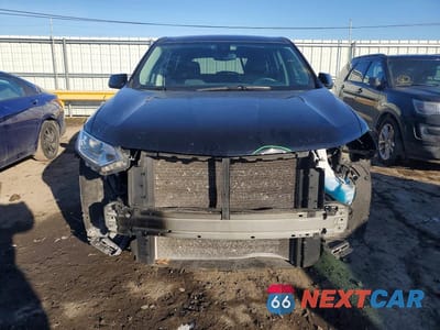 Piąte zdjęcie samochodu w środku: 2021 CHEVROLET TRAVERSE LS VIN:1GNEVLKW7MJ125126 - miniatura