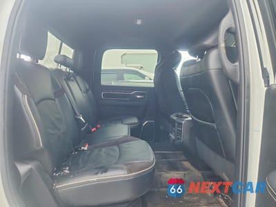 Zdjęcie 10 z 12 samochodu: 2023 RAM 3500 LARAMIE VIN:3C63RRJL8PG624464 - miniatura
