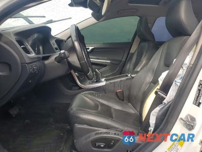 Zdjęcie 7 z 12 samochodu: 2016 VOLVO S60 PREMIER VIN:YV1612TK2G2394190 - miniatura