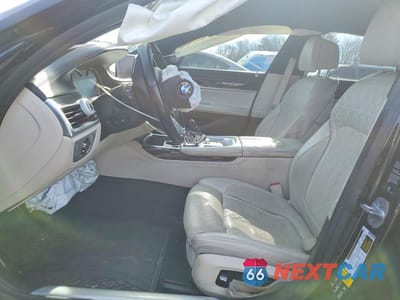 Zdjęcie 7 z 11 samochodu: 2019 BMW ALPINA B7 VIN:WBA7F2C51KB239979 - miniatura