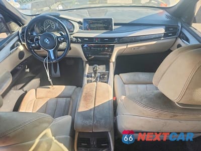 Zdjęcie 8 z 12 samochodu: 2016 BMW X5 XDRIVE50I VIN:5UXKR6C51G0J79974 - miniatura