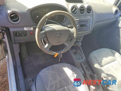 Zdjęcie 8 z 13 samochodu: 2013 FORD TRANSIT CONNECT UTILITY / SERVICE VAN VIN:NM0LS7BN9DT135049 - miniatura