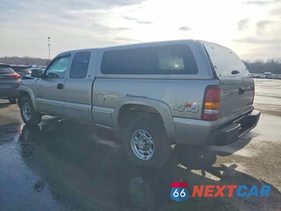 Drugie zdjęcie samochodu z przodu: 2000 CHEVROLET SILVERADO K2500 VIN:1GCGK29U6YZ211382 - miniatura