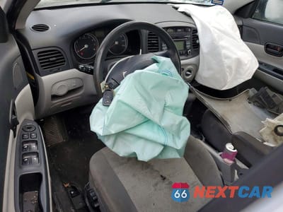 Zdjęcie 8 z 12 samochodu: 2011 HYUNDAI ACCENT GLS VIN:KMHCN4ACXBU618318 - miniatura