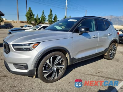2019 VOLVO XC40 T5 R-DESIGN YV4162UM2K2110113 - główne zdjęcie licytacji z USA - miniatura