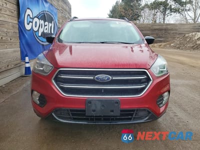 Piąte zdjęcie samochodu w środku: 2019 FORD ESCAPE SE VIN:1FMCU9GD5KUA79901 - miniatura