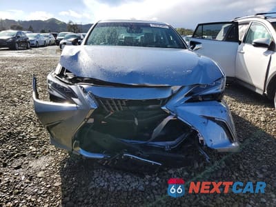 Piąte zdjęcie samochodu w środku: 2025 LEXUS ES 300 VIN:58AEA1C14SU062272 - miniatura