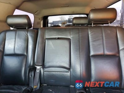 Zdjęcie 10 z 12 samochodu: 2008 GMC YUKON XL C1500 VIN:1GKFC16J88R146911 - miniatura