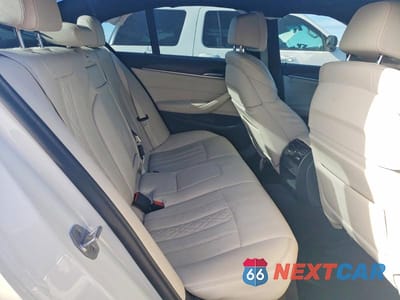 Zdjęcie 10 z 12 samochodu: 2021 BMW 530E VIN:WBA13AG06MCF92046 - miniatura