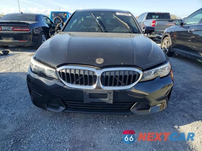 Piąte zdjęcie samochodu w środku: 2019 BMW 330XI VIN:3MW5R7J52K8B01089 - miniatura