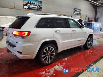 Trzecie zdjęcie samochodu z tyłu: 2018 JEEP GRAND CHEROKEE OVERLAND VIN:1C4RJFCT7JC173916 - miniatura