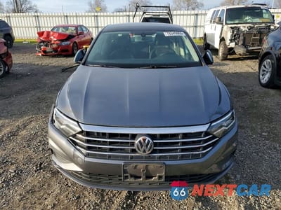 Piąte zdjęcie samochodu w środku: 2019 VOLKSWAGEN JETTA S VIN:3VWC57BU4KM193435 - miniatura