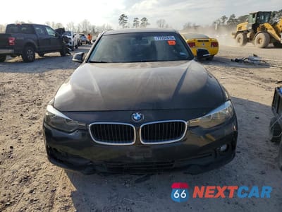 Piąte zdjęcie samochodu w środku: 2017 BMW 320 I VIN:WBA8E1G58HNU13050 - miniatura