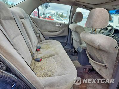 Zdjęcie 10 z 11 samochodu: 2002 HONDA ACCORD EX VIN:1HGCG66812A061199 - miniatura