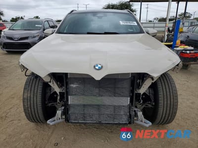 Piąte zdjęcie samochodu w środku: 2025 BMW X3 30 XDRIVE VIN:5UX53GP09S9Z75847 - miniatura