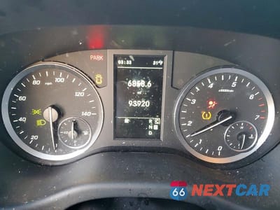 Zdjęcie 9 z 13 samochodu: 2023 MERCEDES-BENZ METRIS VIN:W1YV0CEY7P4243471 - miniatura