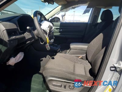 Zdjęcie 7 z 13 samochodu: 2024 HONDA CR-V EX VIN:2HKRS3H42RH327509 - miniatura
