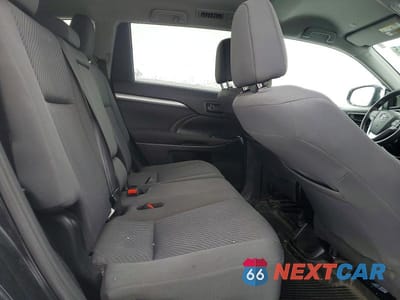 Zdjęcie 11 z 12 samochodu: 2019 TOYOTA HIGHLANDER LE VIN:5TDBZRFHXKS974987 - miniatura
