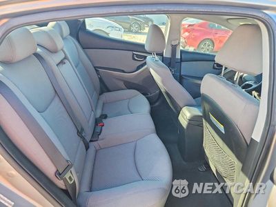 Zdjęcie 10 z 12 samochodu: 2013 HYUNDAI ELANTRA GLS VIN:KMHDH4AE9DU758103 - miniatura