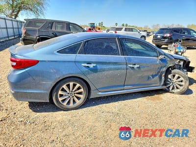 Trzecie zdjęcie samochodu z tyłu: 2016 HYUNDAI SONATA SPORT VIN:5NPE34AF5GH418946 - miniatura
