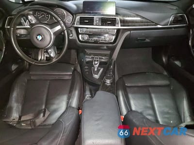 Zdjęcie 8 z 11 samochodu: 2017 BMW 330 XI VIN:WBA8D9C38HA012014 - miniatura