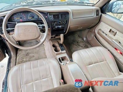 Zdjęcie 8 z 11 samochodu: 2000 TOYOTA TACOMA XTRACAB PRERUNNER VIN:4TASN92N6YZ613122 - miniatura
