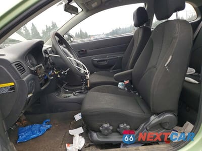 Zdjęcie 7 z 12 samochodu: 2008 HYUNDAI ACCENT GS VIN:KMHCM36C48U086112 - miniatura