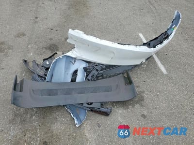 Zdjęcie 12 z 12 samochodu: 2026 TESLA MODEL Y VIN:7SAYGDEE8TF365626 - miniatura