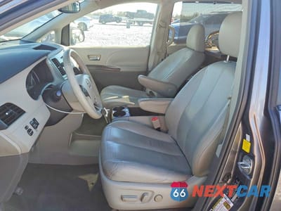 Zdjęcie 7 z 13 samochodu: 2011 TOYOTA SIENNA XLE 8-PASSENGER VIN:5TDYK3DC4BS079112 - miniatura
