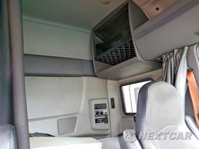 Zdjęcie 6 z 10 samochodu: 2019 INTERNATIONAL LT625 SEMI TRUCK VIN:3HSDZTZR7KN337311 - miniatura