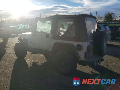 Drugie zdjęcie samochodu z przodu: 1998 JEEP WRANGLER / TJ SAHARA VIN:1J4FY49S7WP775386 - miniatura