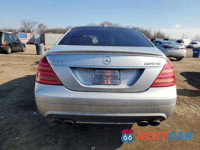 Zdjęcie 6 z 11 samochodu: 2008 MERCEDES-BENZ S 63 AMG VIN:WDDNG77X28A148885 - miniatura