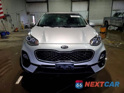 Piąte zdjęcie samochodu w środku: 2020 KIA SPORTAGE LX VIN:KNDPMCACXL7809501 - miniatura