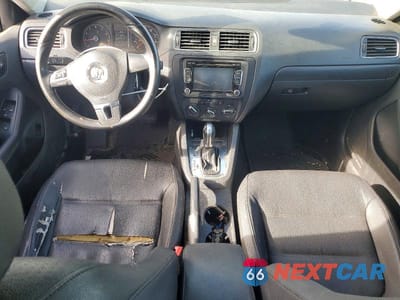 Zdjęcie 8 z 11 samochodu: 2011 VOLKSWAGEN JETTA SE VIN:3VWDZ7AJ5BM036934 - miniatura