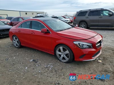Czwarte zdjęcie samochodu z boku: 2018 MERCEDES-BENZ CLA 250 4MATIC VIN:WDDSJ4GB4JN551384 - miniatura
