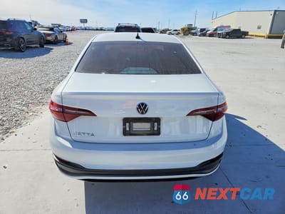 Zdjęcie 6 z 12 samochodu: 2024 VOLKSWAGEN JETTA SPORT VIN:3VWBM7BU1RM086724 - miniatura