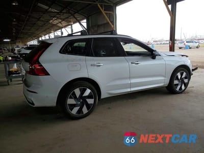 Trzecie zdjęcie samochodu z tyłu: 2024 VOLVO XC60 PLUS VIN:YV4H60DL2R1878118 - miniatura