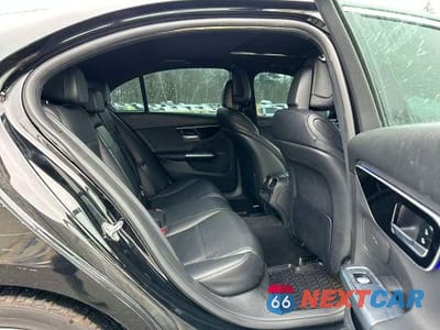 Zdjęcie 7 z 10 samochodu: 2023 MERCEDES-BENZ C 300 VIN:W1KAF4GB8PR095842 - miniatura