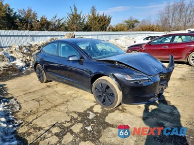 Czwarte zdjęcie samochodu z boku: 2024 TESLA MODEL 3 VIN:5YJ3E1EA0RF871078 - miniatura