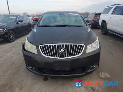 Piąte zdjęcie samochodu w środku: 2013 BUICK LACROSSE PREMIUM VIN:1G4GF5E33DF294604 - miniatura